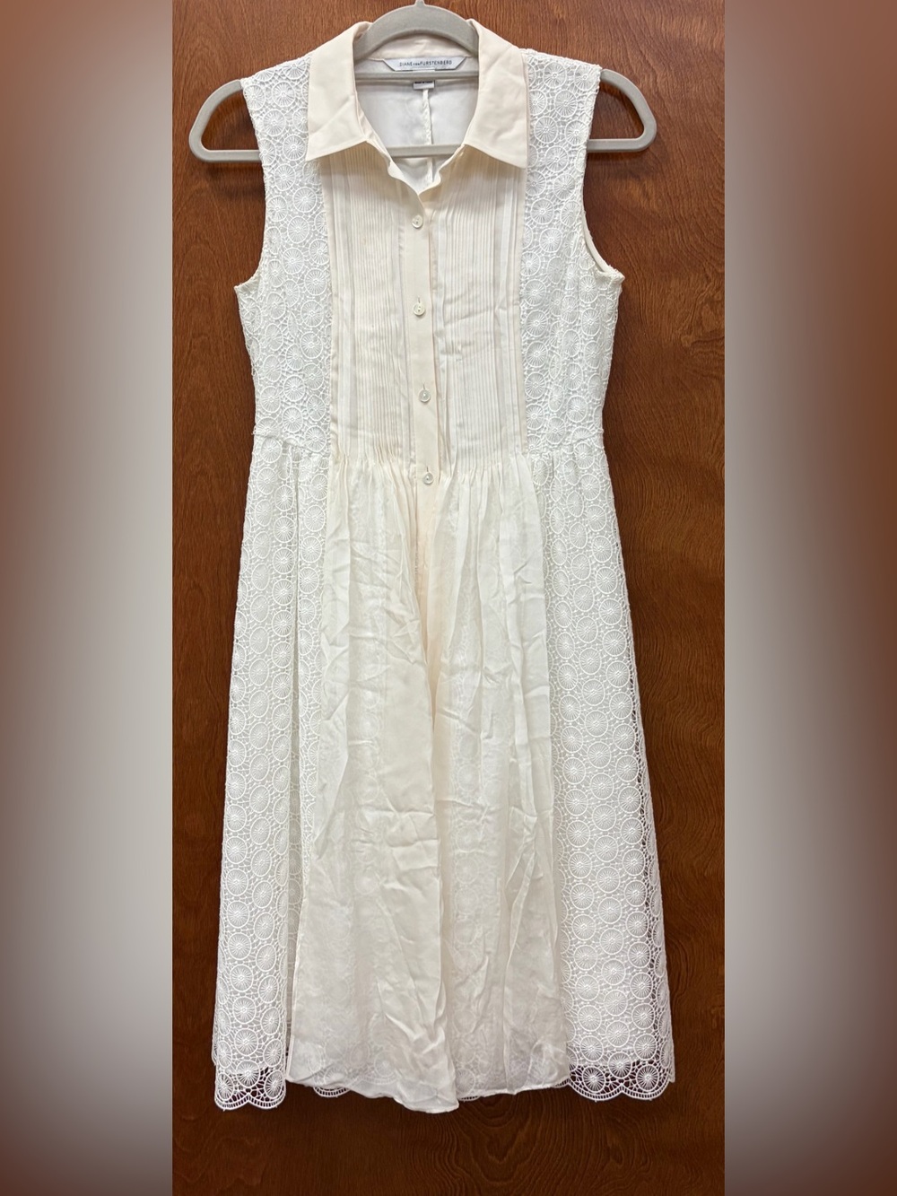 Diane von Furstenberg "Nieves" Pleated Silk Chiffon Medallion Lace Shirt Dress 4